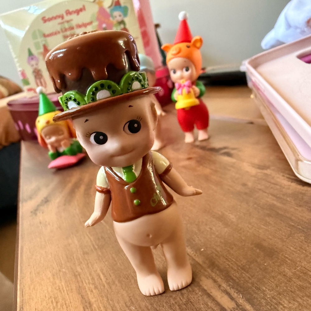 2016 Kiwi Chocolate Sonny Angel Collectible